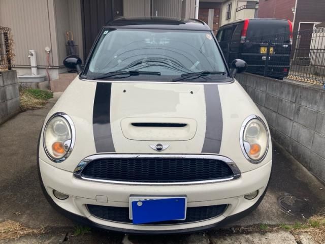 BMW MINI COOPER S CL 2010 Image 31