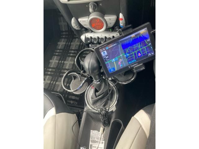 BMW MINI COOPER S CL 2010 Image 31