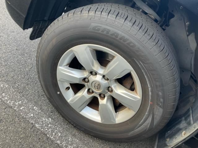 TOYOTA LANDCRUISER PRADO 2014 Image 31