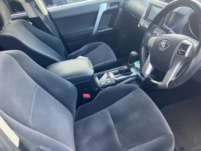 TOYOTA LANDCRUISER PRADO 2014 Image 31