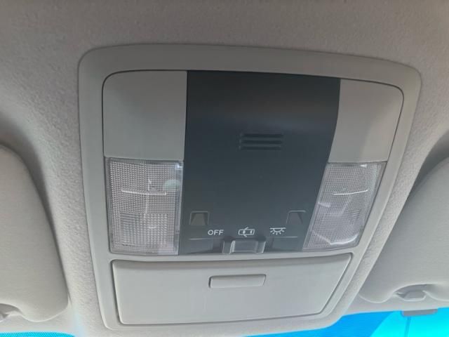 TOYOTA LANDCRUISER PRADO 2014 Image 31