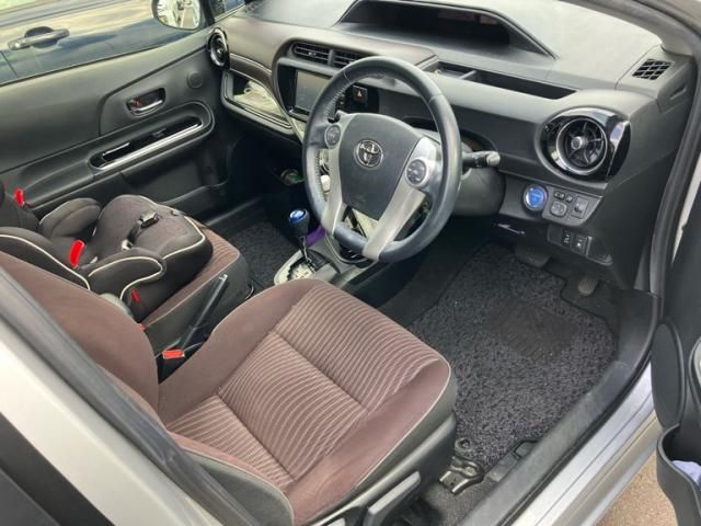 TOYOTA AQUA 2015 Image 31