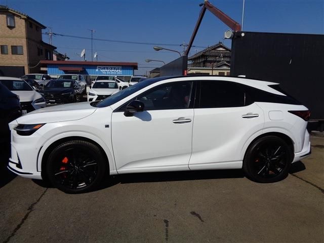 TOYOTA LEXUS RX500H 2023 Image 31