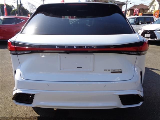 TOYOTA LEXUS RX500H 2023 Image 31