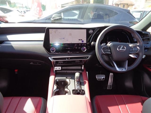 TOYOTA LEXUS RX500H 2023 Image 31