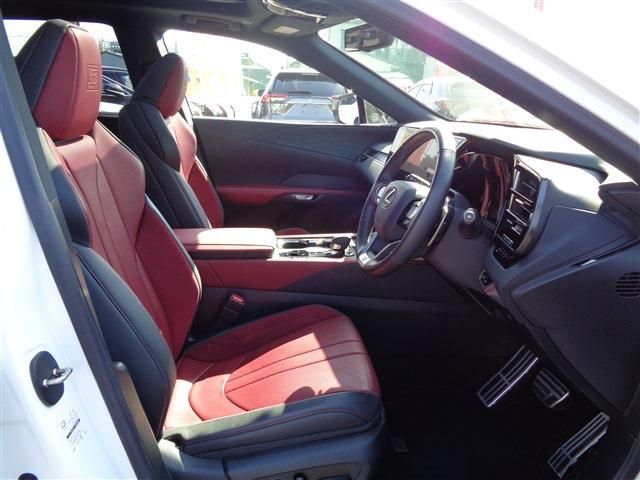 TOYOTA LEXUS RX500H 2023 Image 31