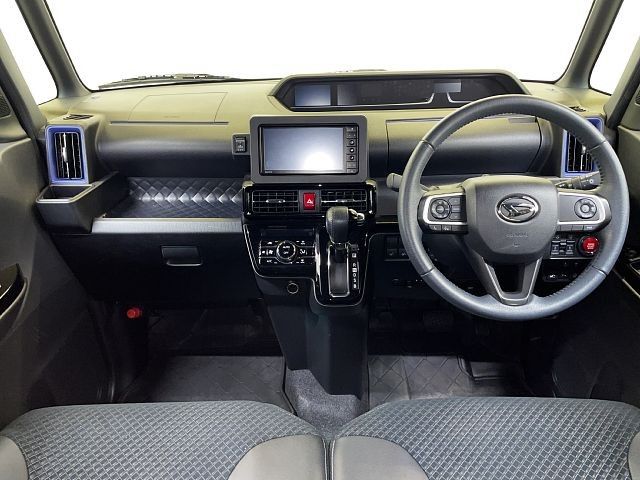 DAIHATSU TANTO CUSTOM 2021 Image 31