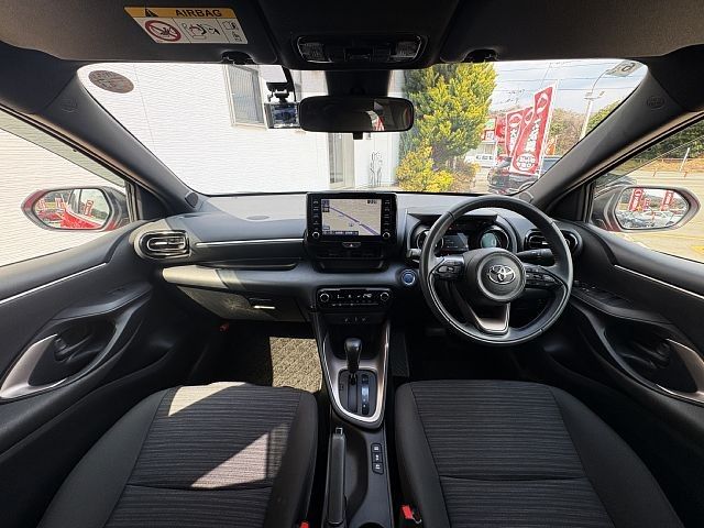 TOYOTA YARIS HYBRID 2020 Image 31