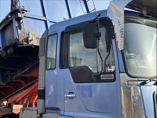 HINO PROFIA 1997 Image 31