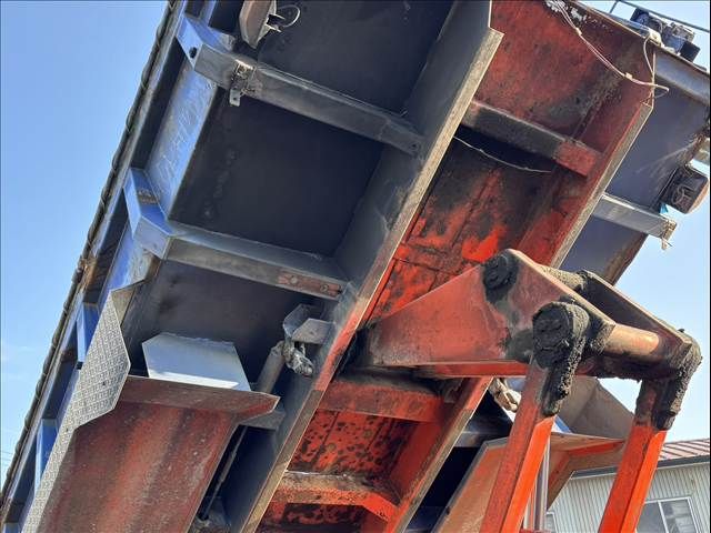 HINO PROFIA 1997 Image 31