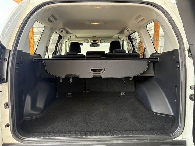 TOYOTA LANDCRUISER PRADO 2019 Image 31