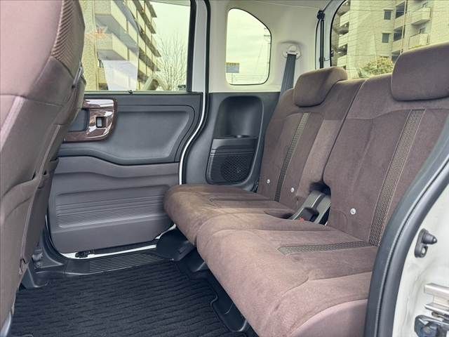 HONDA N BOX 2019 Image 31