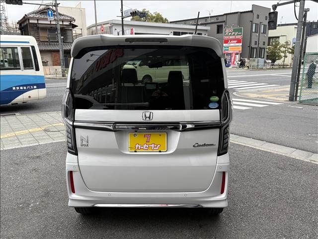 HONDA N BOX CUSTOM 2021 Image 31