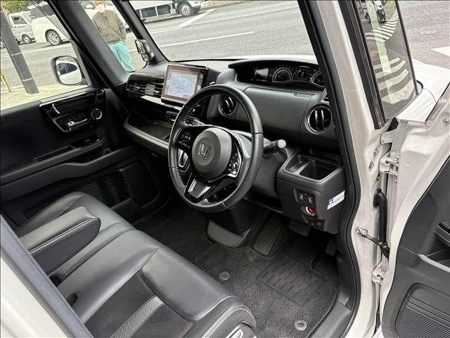 HONDA N BOX CUSTOM 2021 Image 31