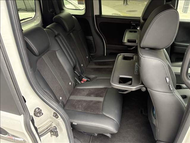 HONDA N BOX CUSTOM 2021 Image 31