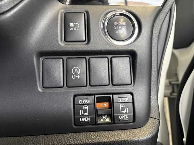 TOYOTA ESQUIRE 2015 Image 31