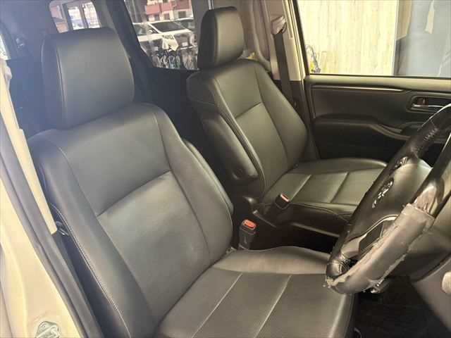 TOYOTA ESQUIRE 2015 Image 31