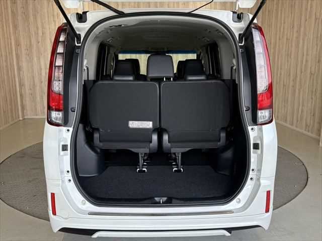 TOYOTA ESQUIRE 2015 Image 31