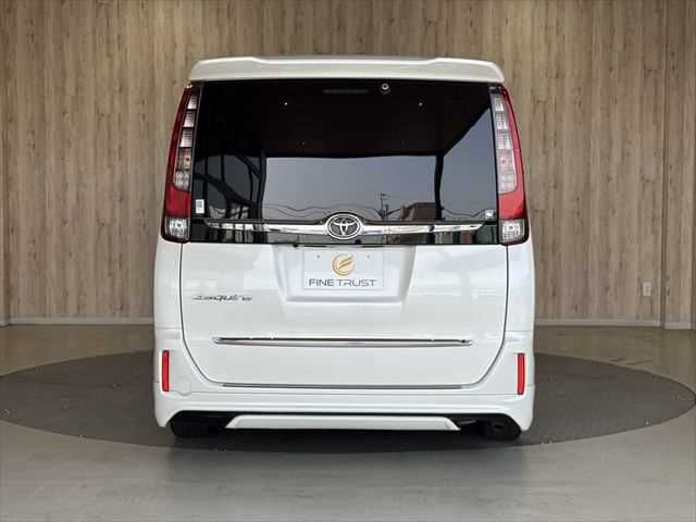 TOYOTA ESQUIRE 2015 Image 31