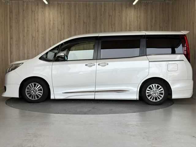 TOYOTA ESQUIRE 2015 Image 31