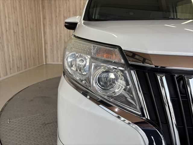 TOYOTA ESQUIRE 2015 Image 31