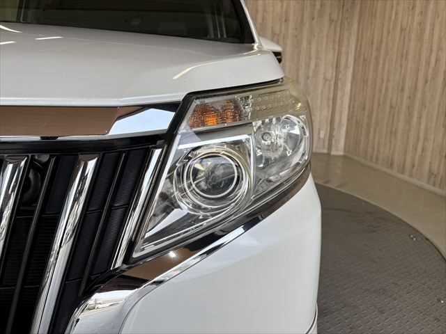 TOYOTA ESQUIRE 2015 Image 31