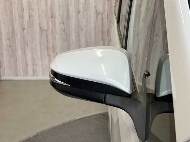 TOYOTA ESQUIRE 2015 Image 31