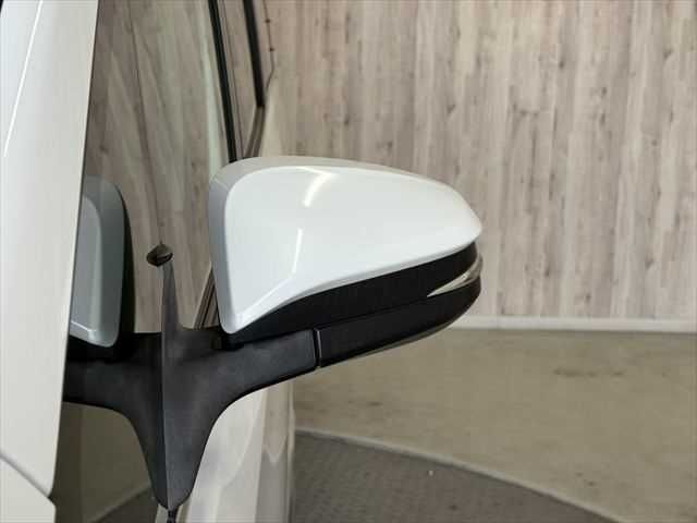 TOYOTA ESQUIRE 2015 Image 31