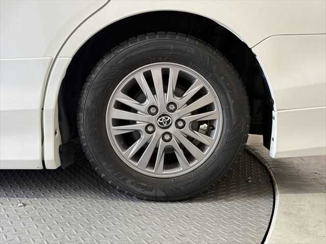 TOYOTA ESQUIRE 2015 Image 31