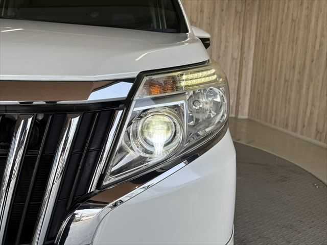 TOYOTA ESQUIRE 2015 Image 31