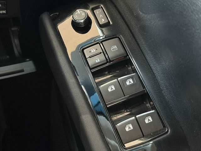 TOYOTA VELLFIRE  HYBRID 4WD 2015 Image 31