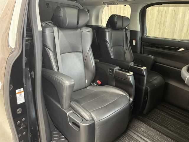 TOYOTA ALPHARD 2015 Image 31