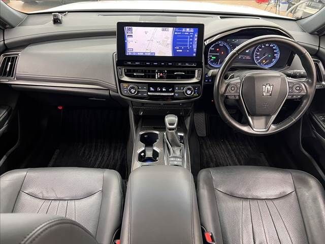 TOYOTA CROWN SEDAN HYBRID 2021 Image 31