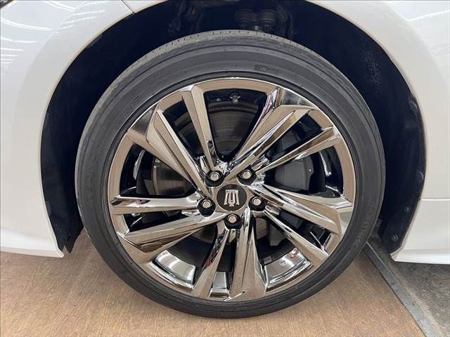 TOYOTA CROWN SEDAN HYBRID 2021 Image 31