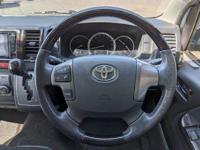 TOYOTA HIACE VAN 4WD 2016 Image 31