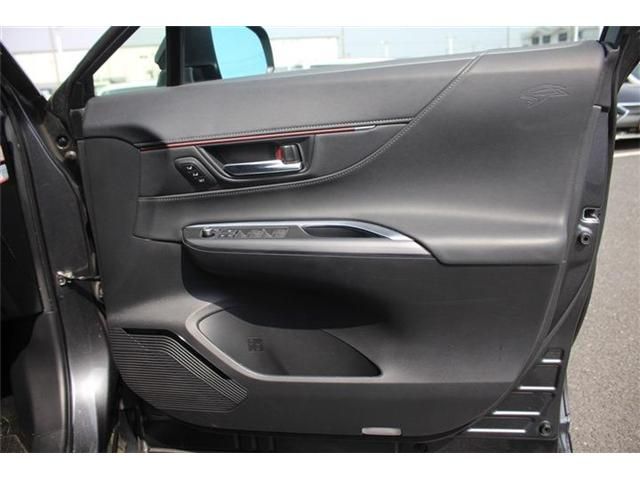 TOYOTA HARRIER PHEV 2023 Image 31