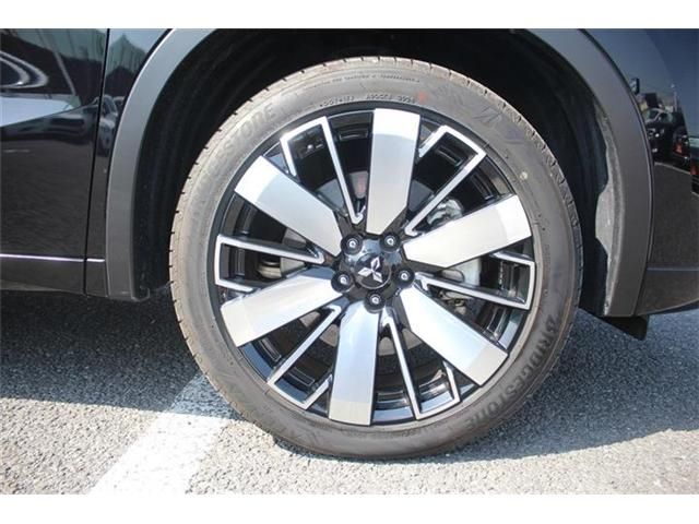 MITSUBISHI OUTLANDER PHEV 2024 Image 31