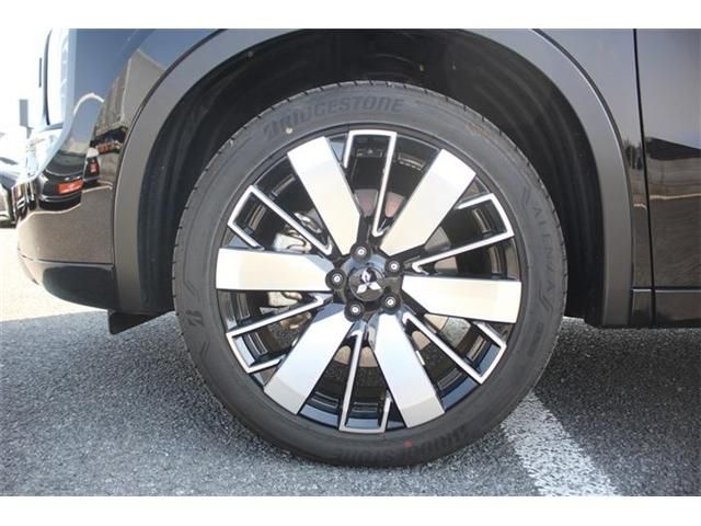 MITSUBISHI OUTLANDER PHEV 2024 Image 31