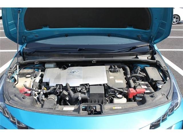 TOYOTA PRIUS PHV 2017 Image 31