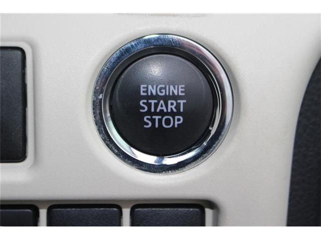 TOYOTA NOAH 2018 Image 31