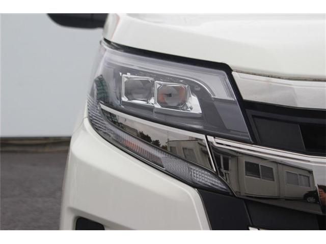 TOYOTA NOAH 2018 Image 31