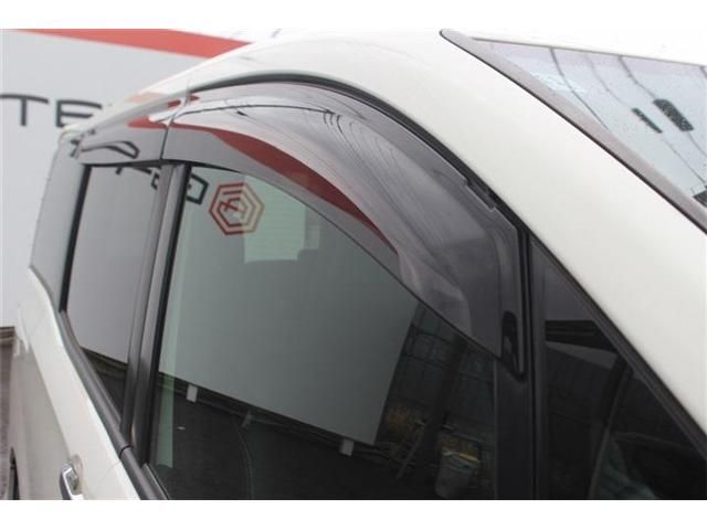 TOYOTA NOAH 2018 Image 31