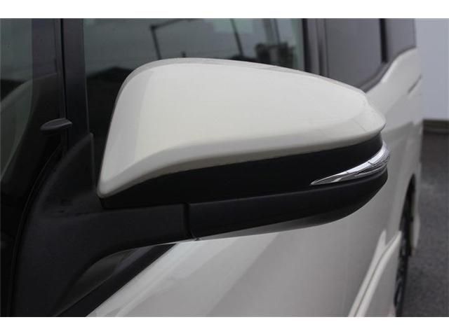 TOYOTA NOAH 2018 Image 31