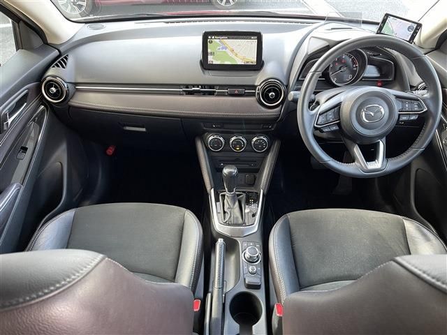 MAZDA DEMIO 2016 Image 31