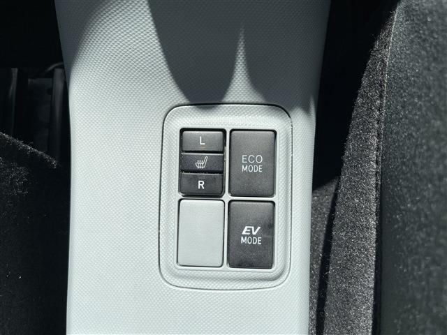 TOYOTA AQUA 2012 Image 31