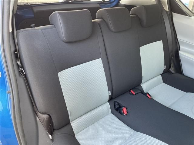 TOYOTA AQUA 2012 Image 31