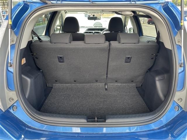 TOYOTA AQUA 2012 Image 31