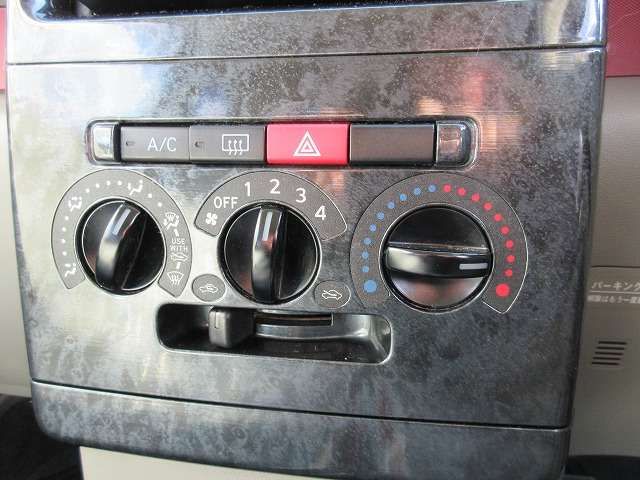 DAIHATSU MOVE CONTE 2013 Image 31