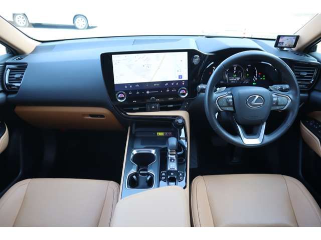 TOYOTA LEXUS NX450H+ AWD 2023 Image 31