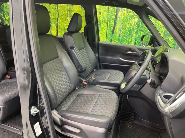 TOYOTA VOXY 2023 Image 31